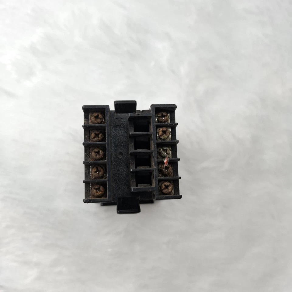 HONEYWELL DC1010 TEMPERATUE CONTROLLER DC1010